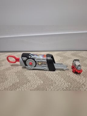 Thomas & Friends Launcher with Mini Engine Spencer Mini Train